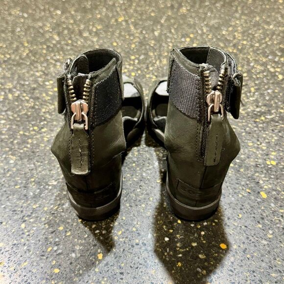 Sorel Joanie II Ankle Strap Wedge Sandals - Picture 5 of 10